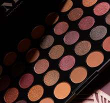 Load image into Gallery viewer, 35F FALL INTO FROST ARTISTRY PALETTE