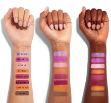 Load image into Gallery viewer, 39L HIT THE LIGHTS ARTISTRY PALETTE