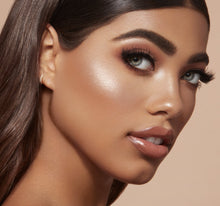 Load image into Gallery viewer, ACCENT LIGHT HIGHLIGHTER PALETTE - THE FLARE
